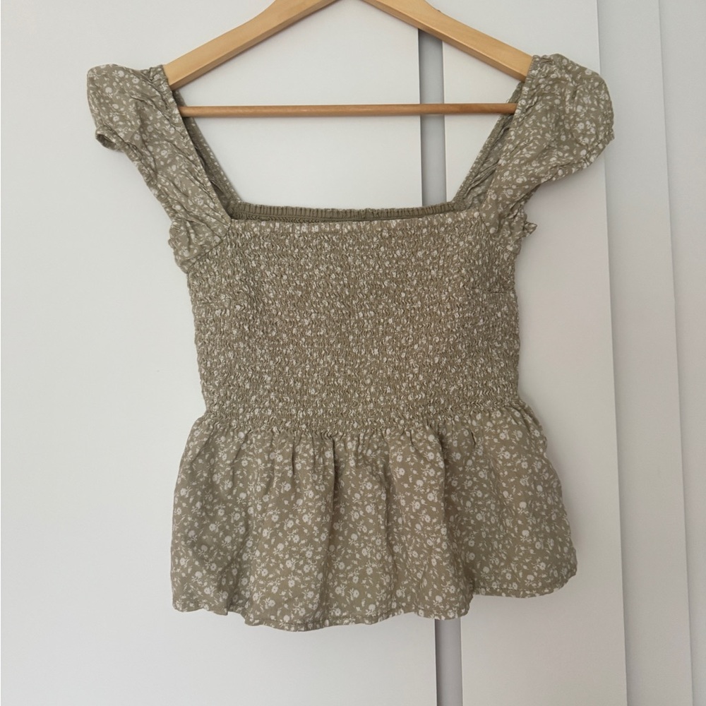 Abercrombie & Fitch Tan Floral Peplum Top